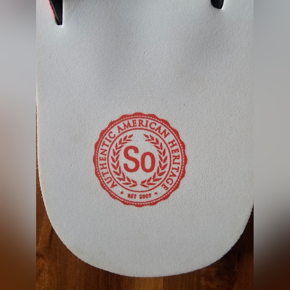 NWOT Authentic American Heritage White and Pink Flip Flops - Picture 6 of 7